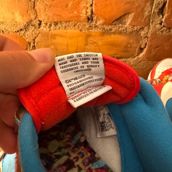 Nike Fruity Pebble Dunks - Picture 2 of 7